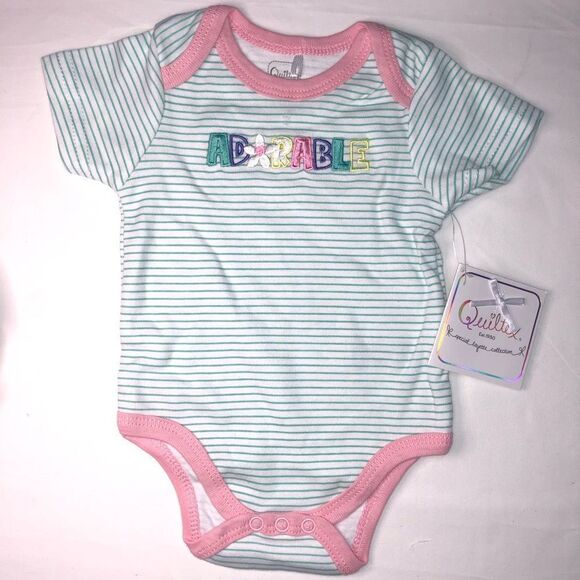 Quiltex Knit 5 Layette Piece‎ Set  Girl - Picture 6 of 9